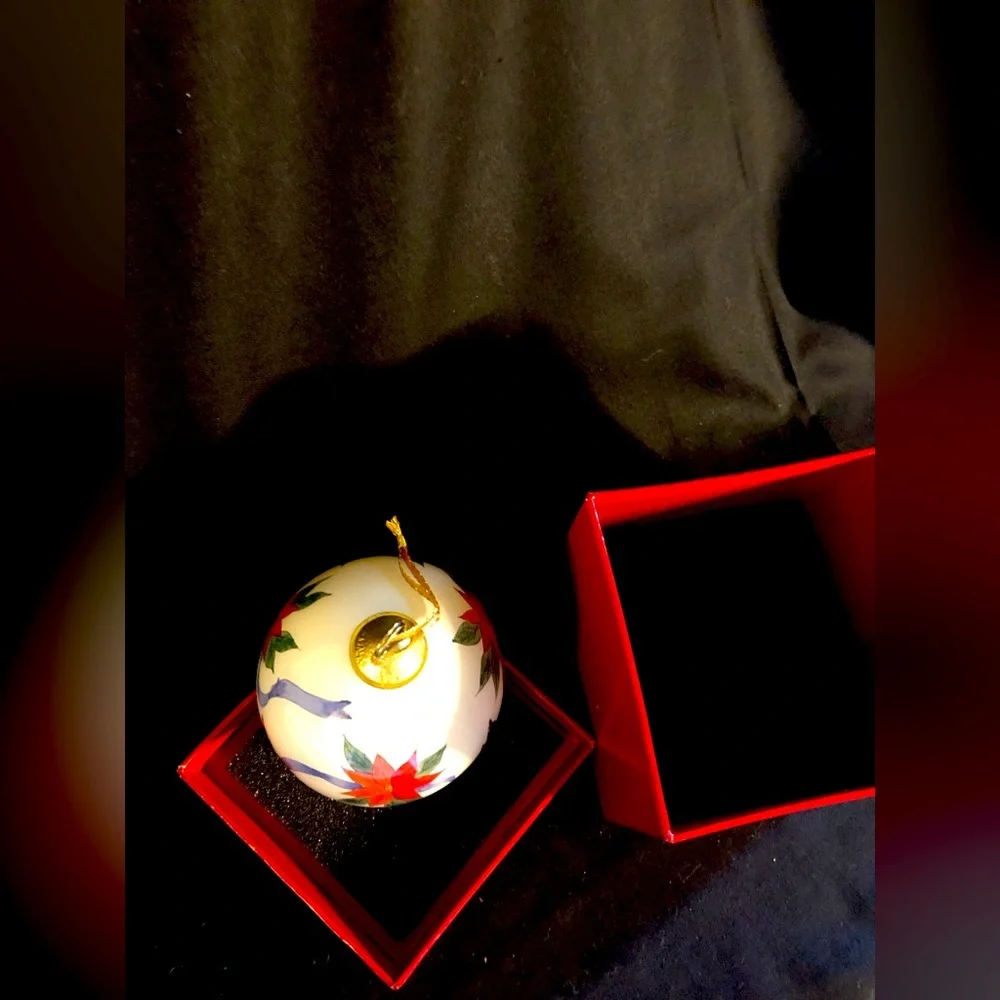 Glass Poinsettia Christmas Ornament 1999 JC Penny Co. with box